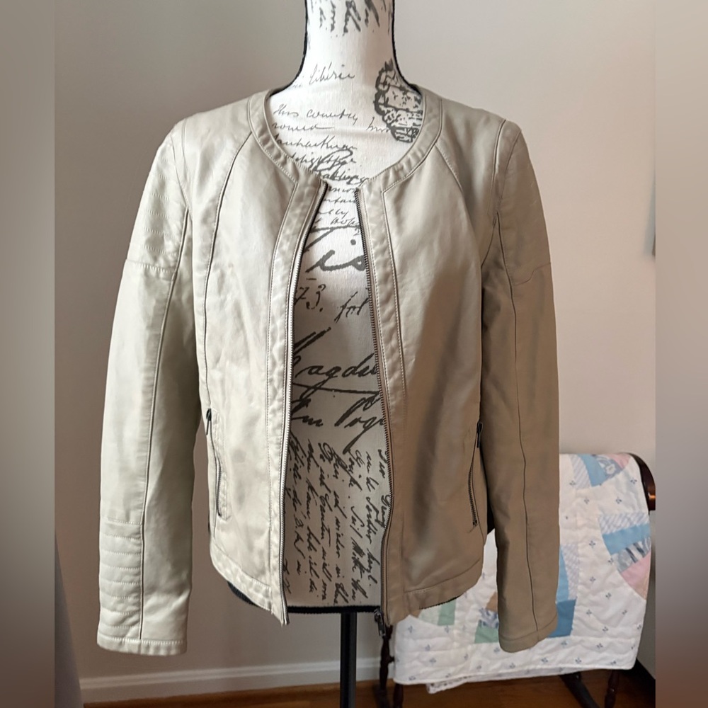 Metaphor Women's Light Tan Faux Leather Jacket